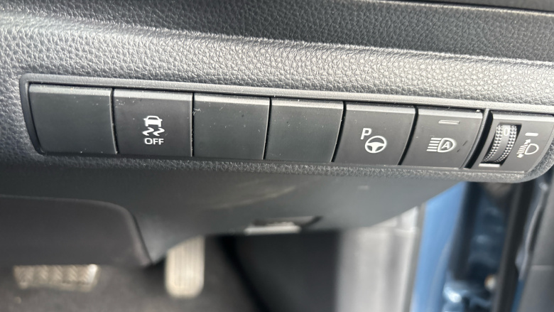 Toyota Corolla 1.8 VVT-i Hybrid Icon Tech 5dr CVT Hybrid Hatchback